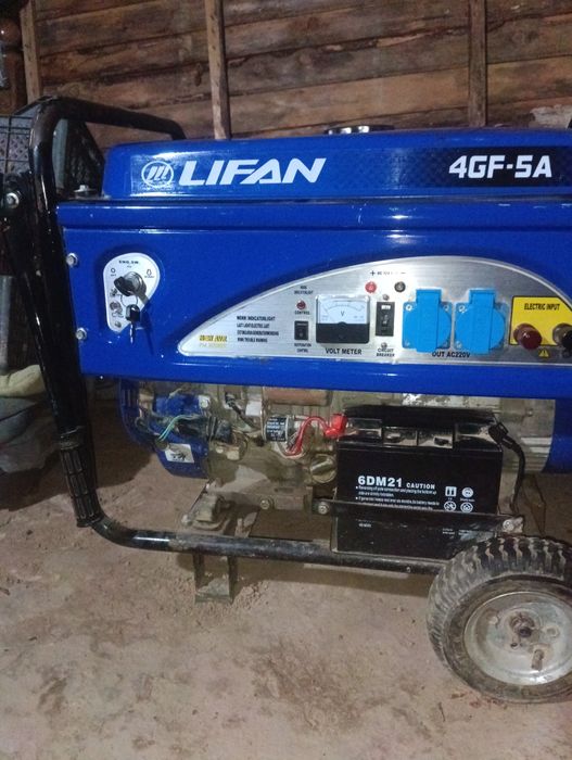 Dvijok generator 4.5kv. Yangiday koʼp ishlamagan