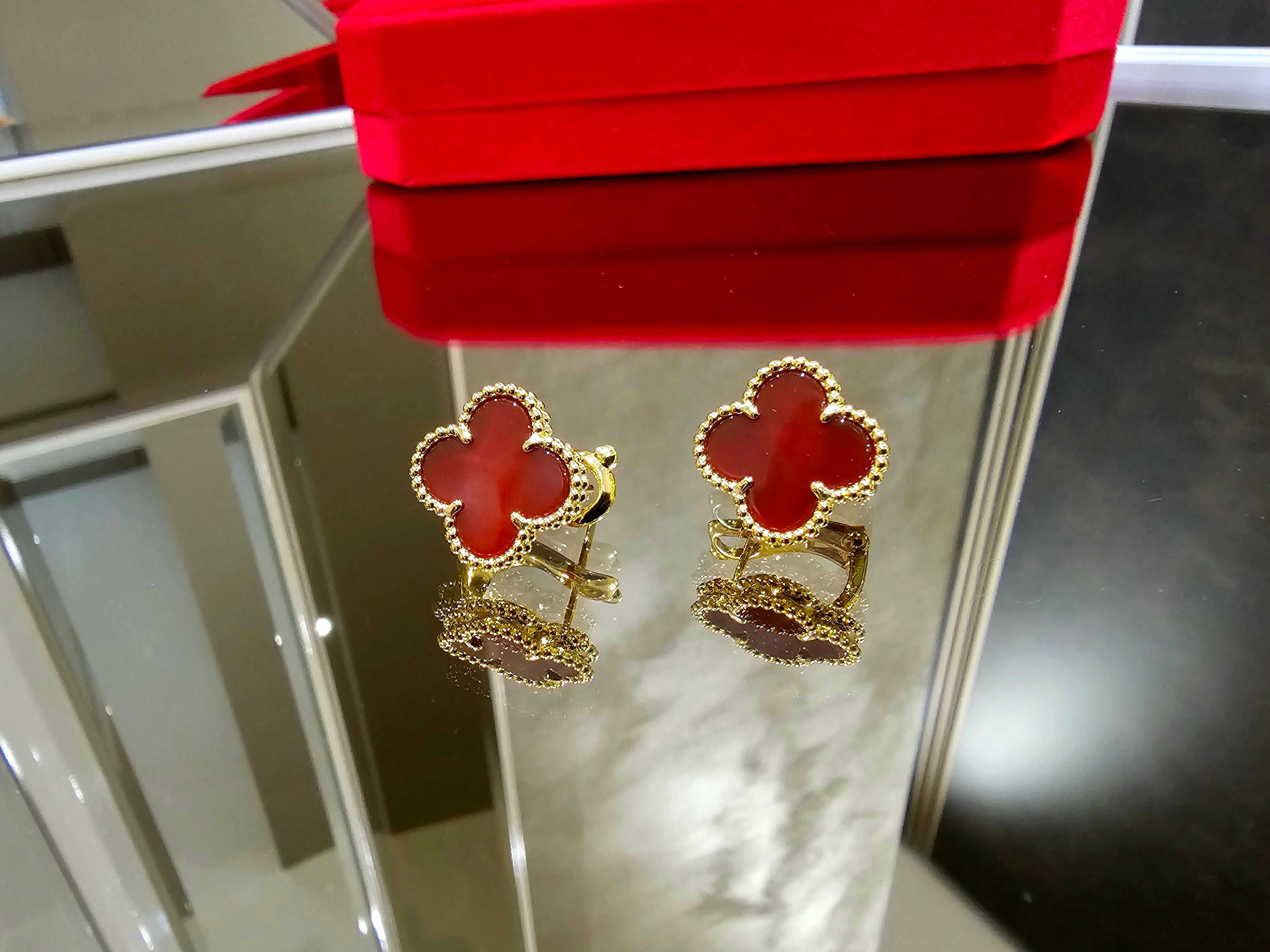 Van Cleef & Arpels VCA Gold Red Alhambra Clips Clover Дамски Обеци