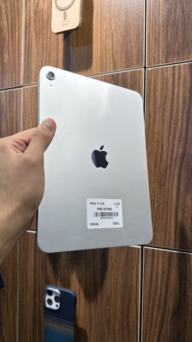 ipad a16 128 wifi 100% Silver  Naxt va Nasiya savdo