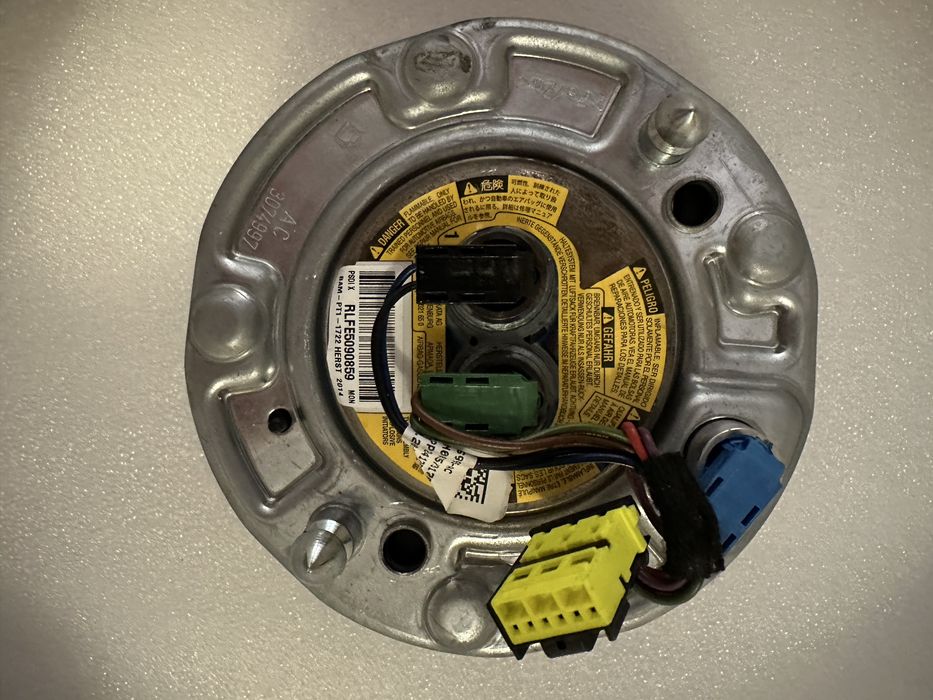 Волан БМВ ф30 ф32 ф33 М4 Карбон