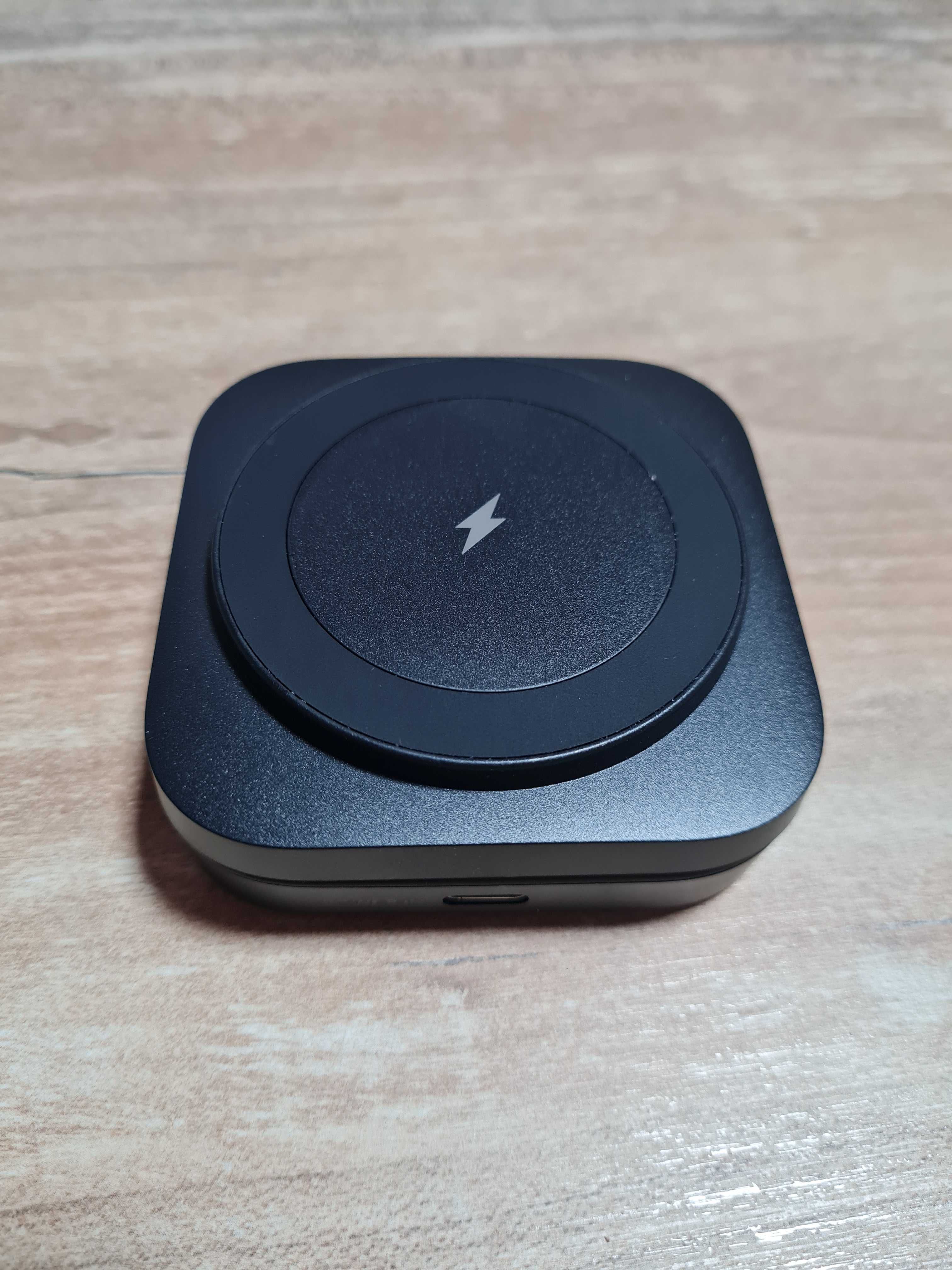 Incarcator wireless 3 in 1, pentru dispozitivele Apple, pret fix