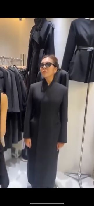 Пальто Осень зима шикарный фасон модель