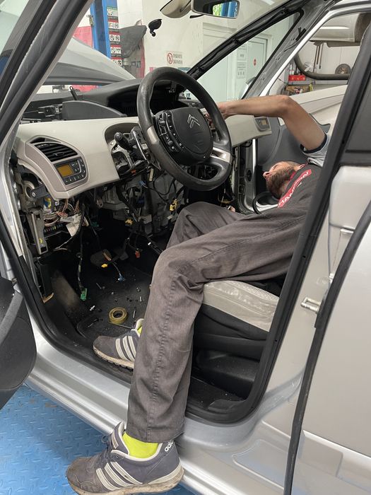 Тежки ремонти на Автоклиматици и Автопарно