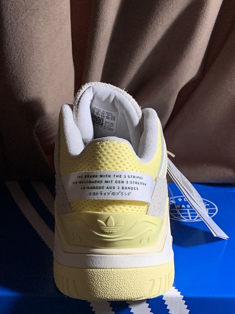 Мкжские кроссовки Adidas