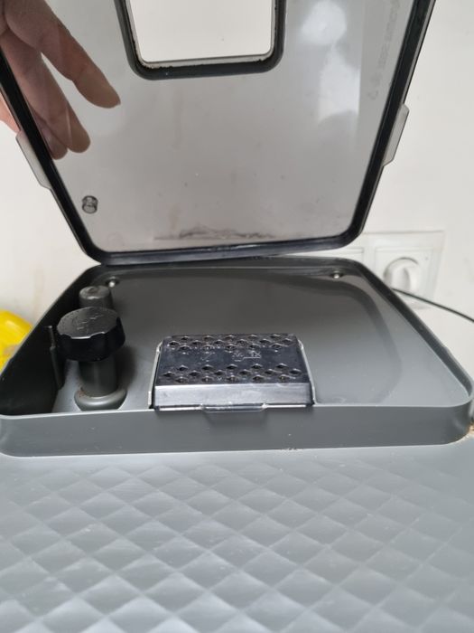 Vând expresor Philips