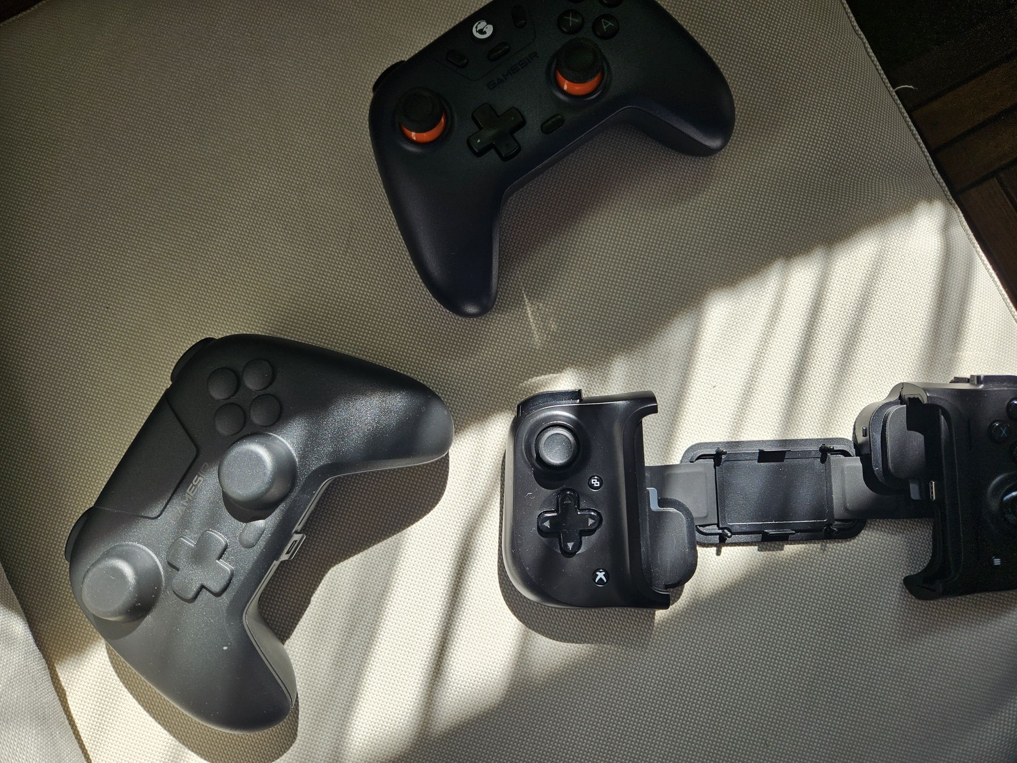 Комплект контролери Razer Kishi & Gamesir Nova Lite