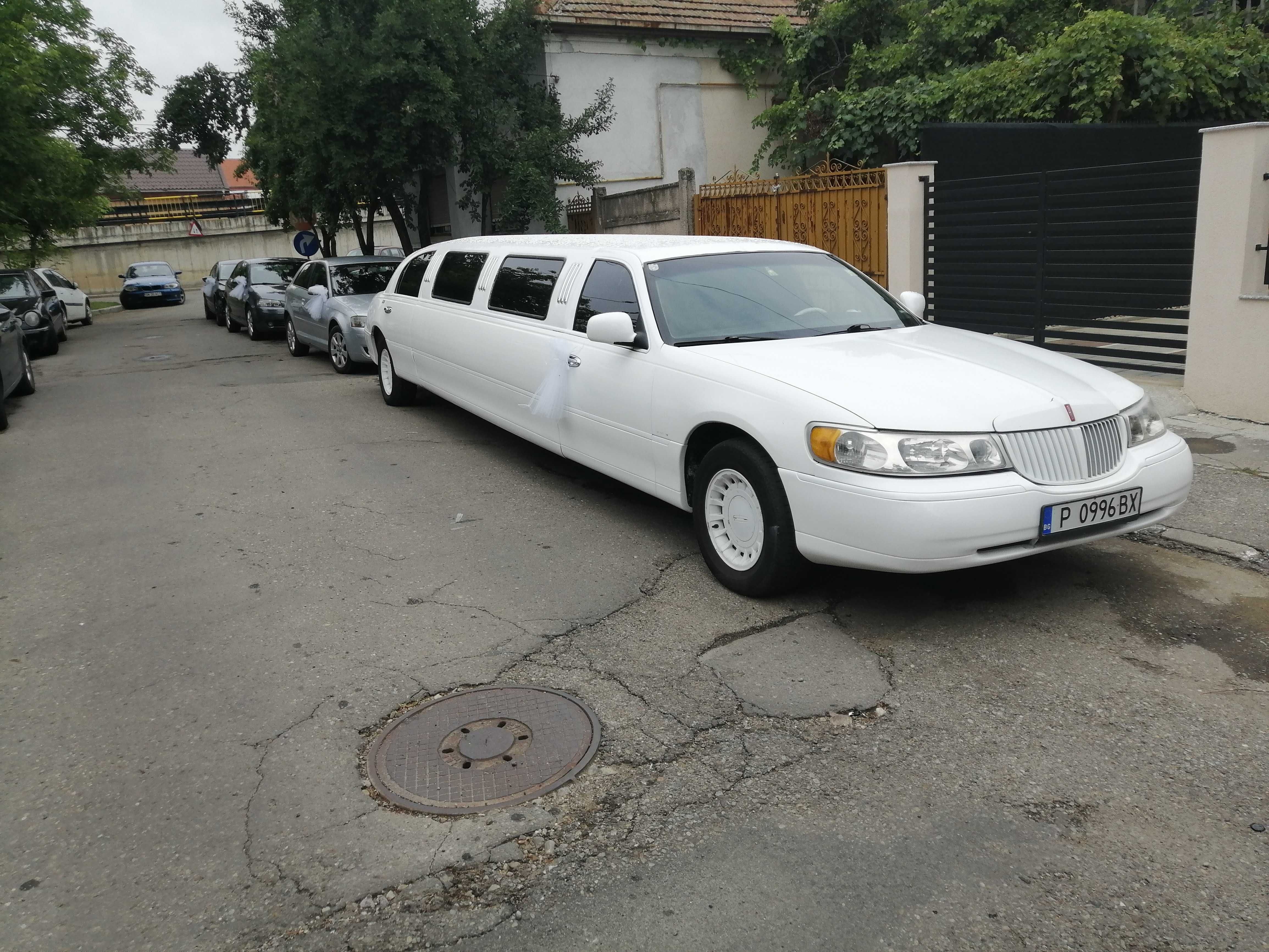 Limuzina Lincoln Town Car