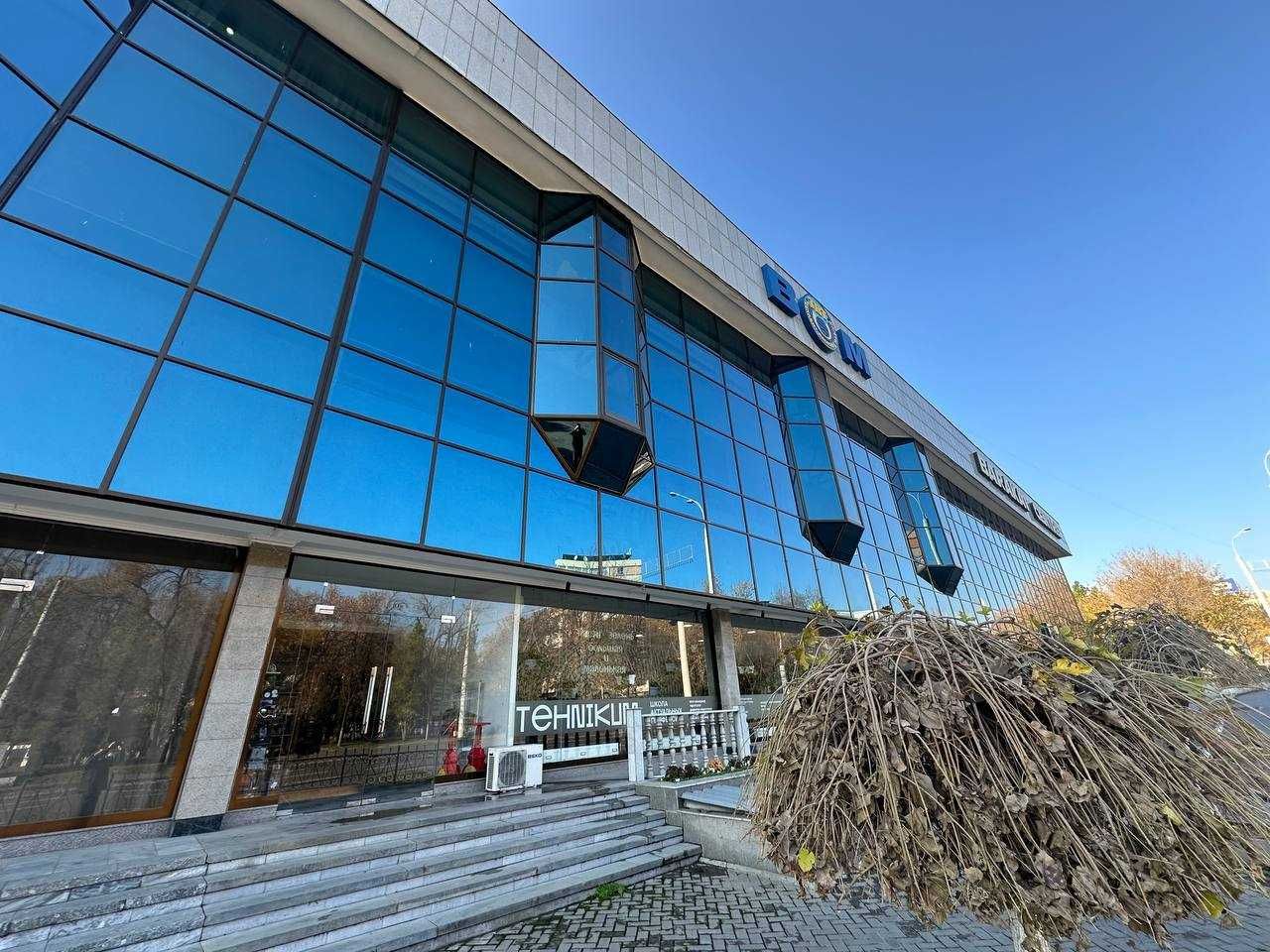 Офис 155 м² в аренду у метро — топ-локация, 220 000 сум/м²!