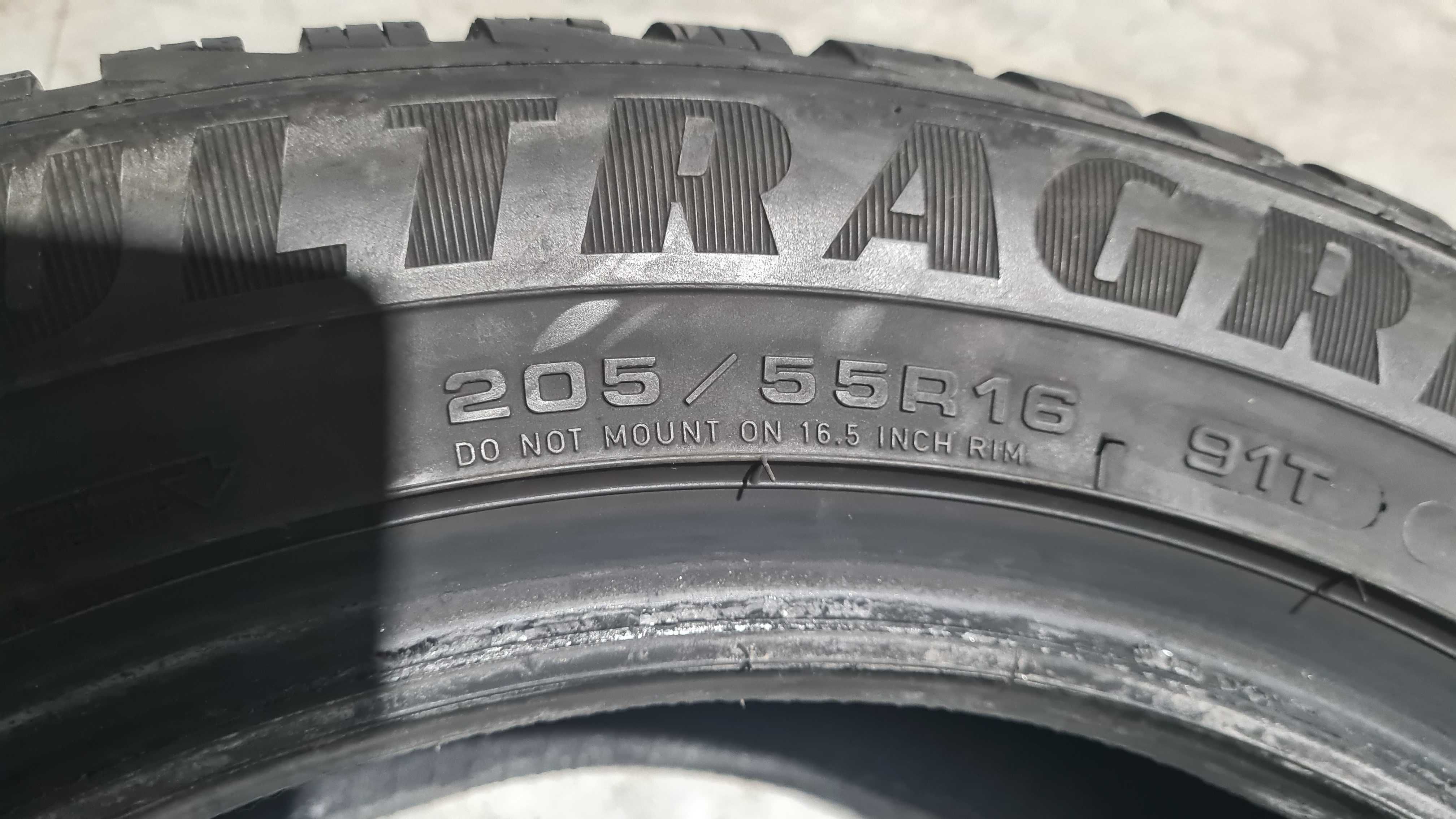 Гуми  Goodyear 205/55/16 зимни