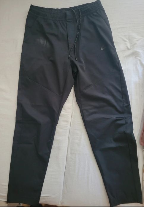 Nike Sportswear Tech Woven