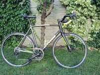 Cursieră Btwin Ultra 900 AF. Shimano 105