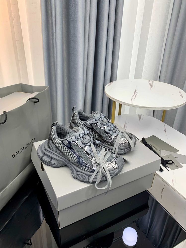 Balenciaga 3XL {35-46}