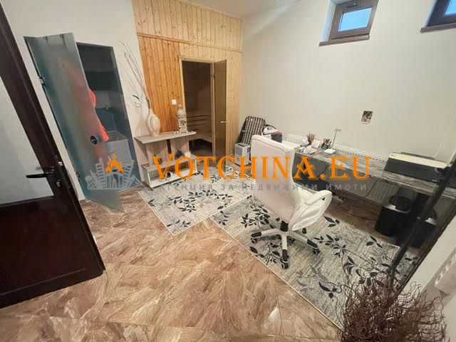Продава се Къща в к.к. Слънчев бряг - 200 кв.м за 900 €/кв.м - Снимка #3