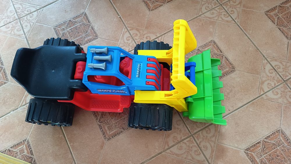 Tractor copii stare foarte buna