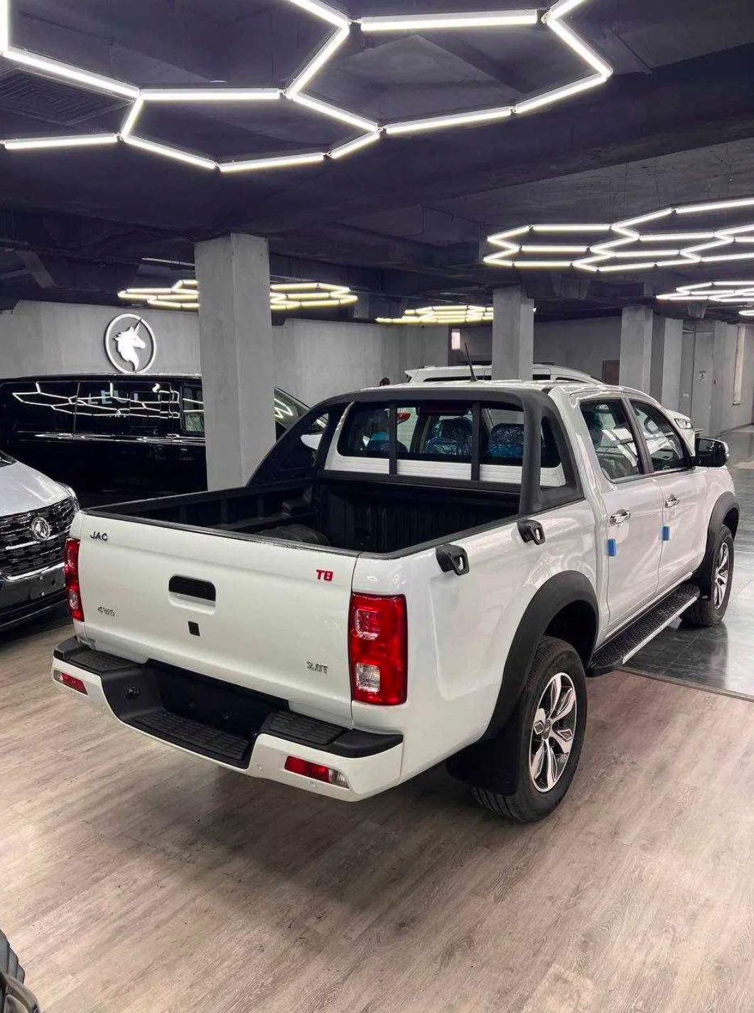 Jac t8 picab yangi