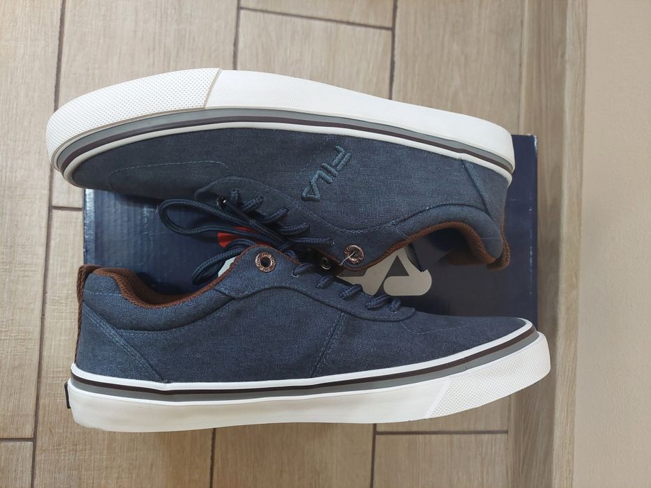 Нови оригинални маратонки FILA номер  40