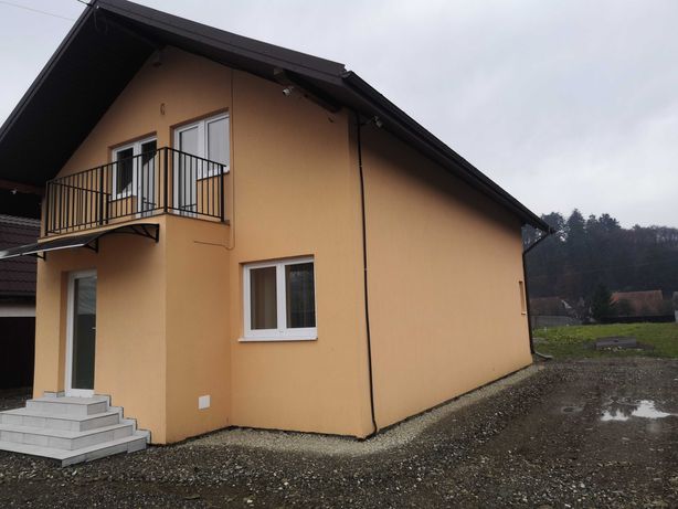 Casa noua de inchiriat Tarlungeni - Zizin (140 mp casa 2600 mp teren)