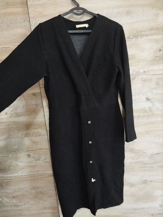 Красивое черное платье стрейч