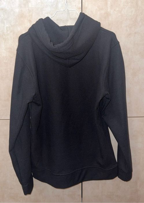 Черен мъжки суичър