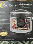 Multicooker digital nou