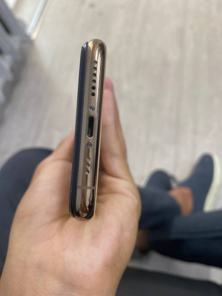 Iphone 11pro  gold