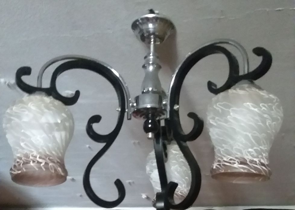 Люстра б/у 100тыс без торга