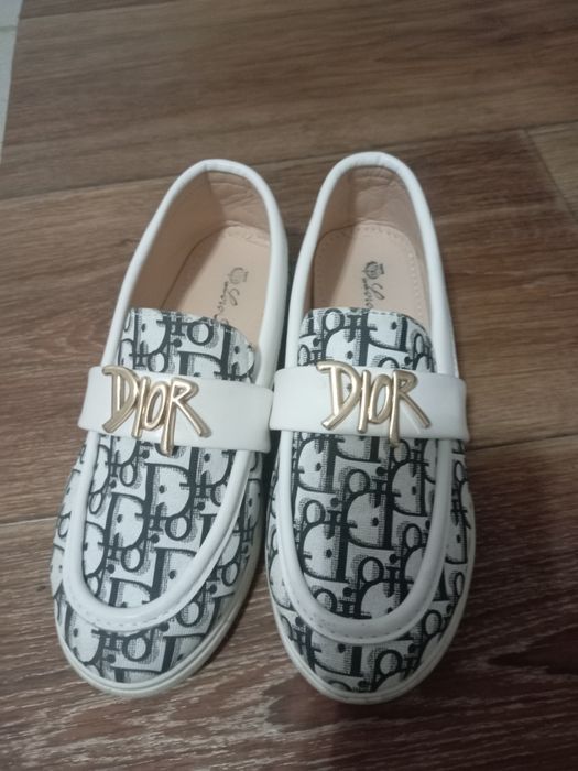 Продам Детский обувь