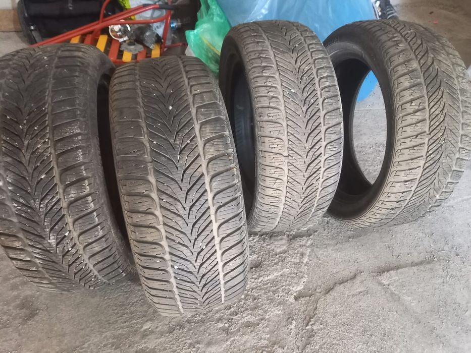 Продам резины на 17