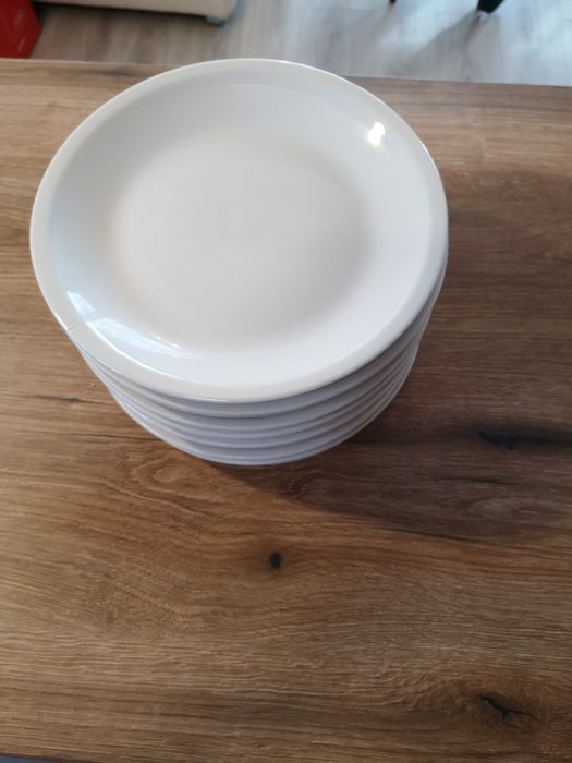 Чинии и комплект чаши за ракия