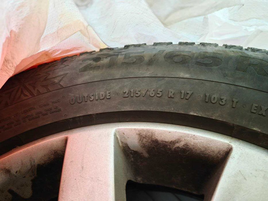 Шины 215/65 R17 CONTINENTAL IC2 + Диски replay vv85 7.0/5*112 et40 r17