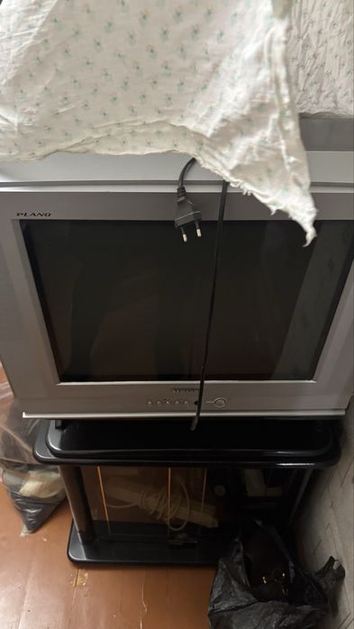 Продам старую мебель