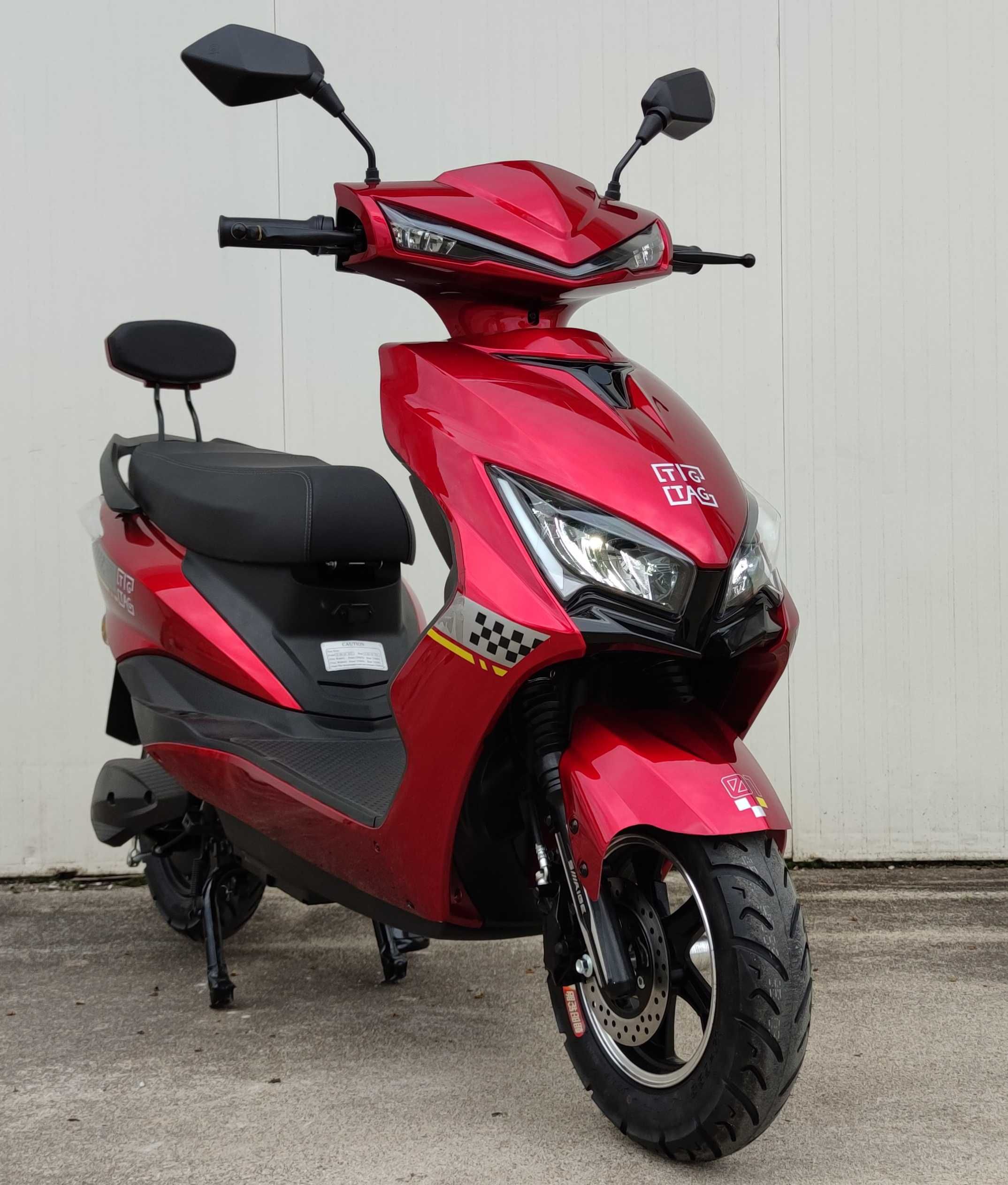 Електрически скутер EcoWay модел ZG-S 2000W винено червен