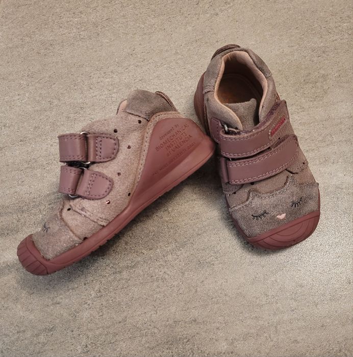 Pantofi biomecanics, măsura 22