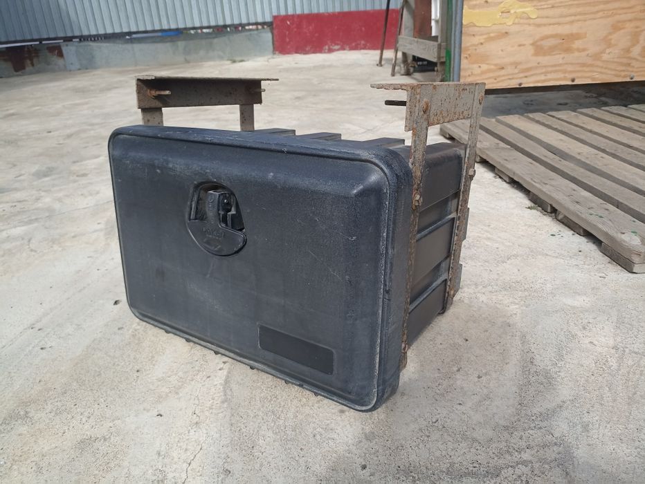 Ящик DAKEN для газель