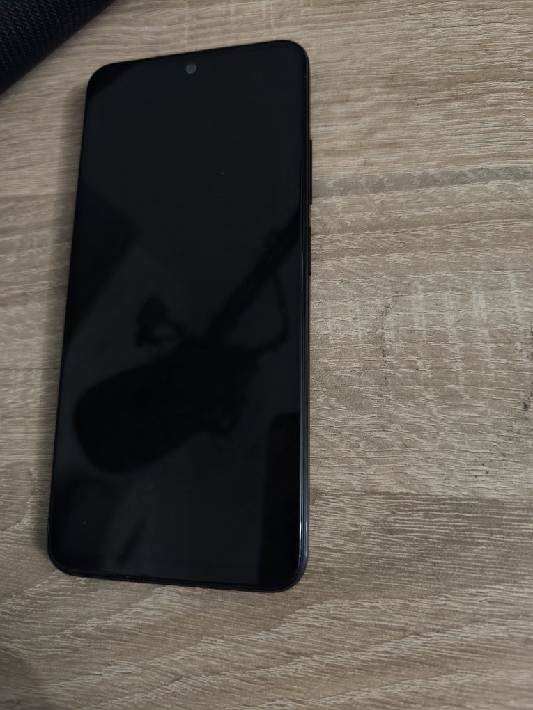 Продавам Xiaomi Redmi Note 11S