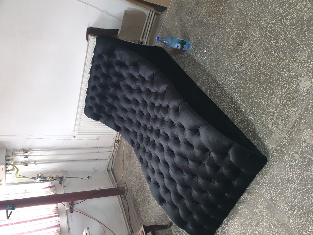 Sezlong tapitat chesterfield