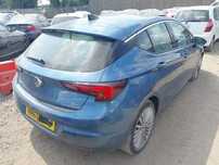 Dezmembrez Opel Astra K [2015 - 2020] Hatchback 1.6 CDTi MT (136 hp)