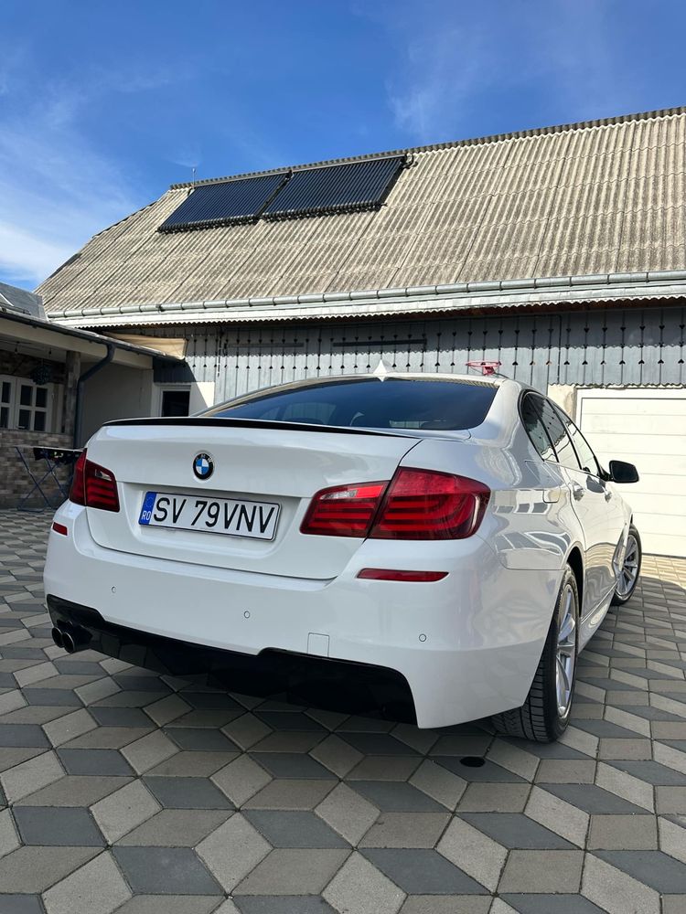 BMW F10 520d Manual | Navi Prof | Xenon | Head-Up | Hi-FI