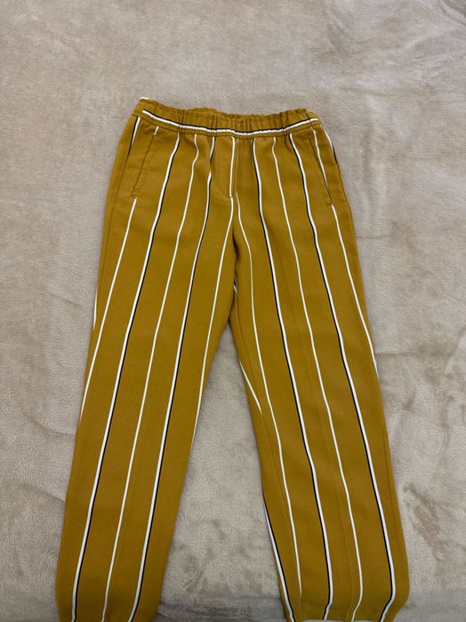 Елегантен панталон H&M в цвят горчица