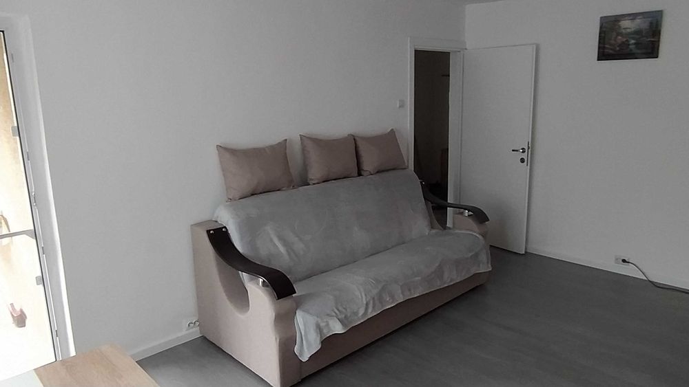 Ap de inchiriat zona H-uri