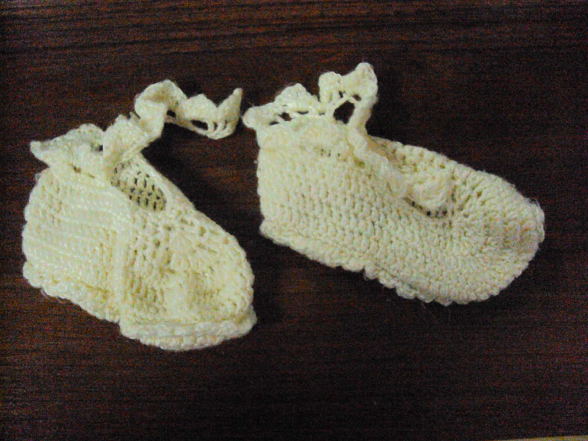 Вязанные пинетки, носочки от 1-2 месяцев