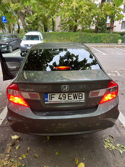 Honda Civic 4D LS 1.8P M/T