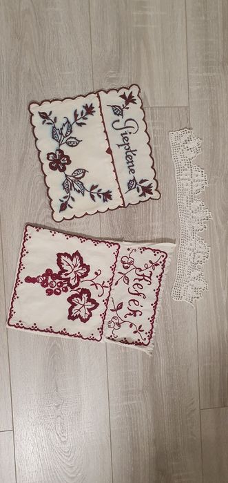Traditionale vechi 100 ani lucrate de mana brodate cu ata