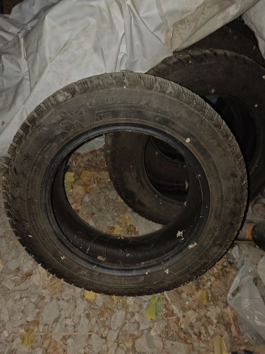 Зимние шипованные шины 185/65R15. Cordiant Polar2