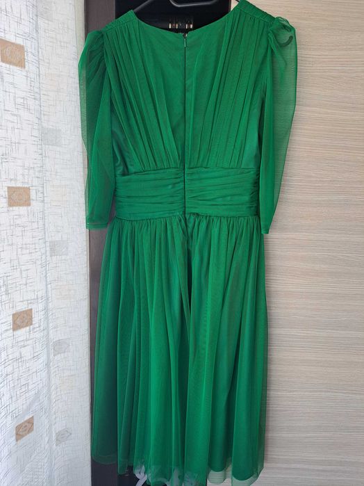 Vand rochie de ocazie noua