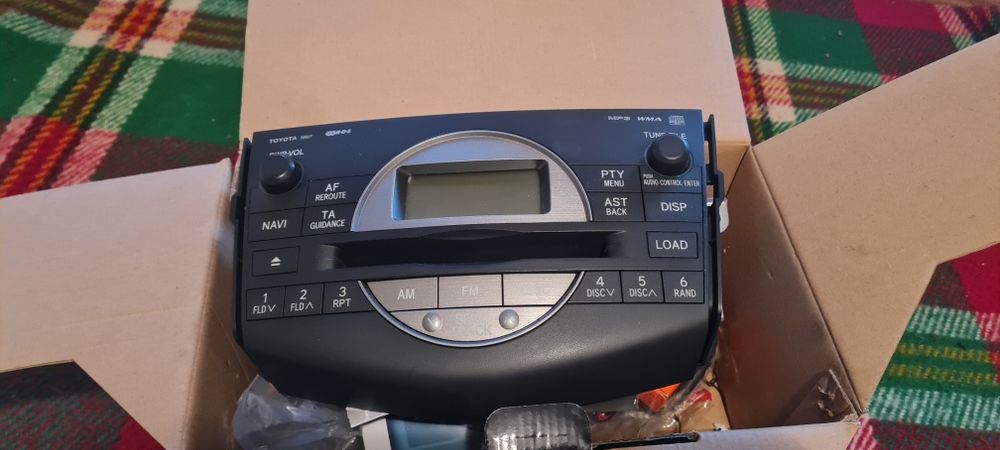 Радио за РАВ4 2006 г