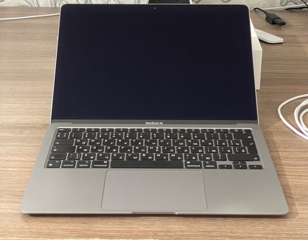 MacBook Air M1 16GB RAM 256GB SSD