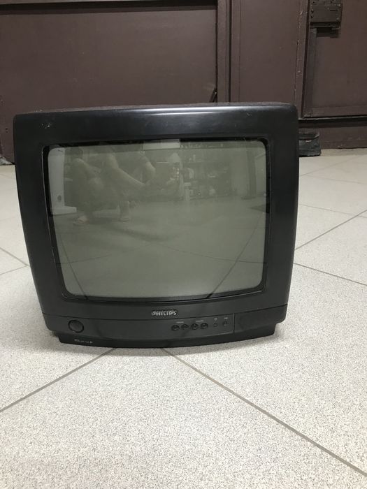 Продам телевизор PHILIPS,маленький