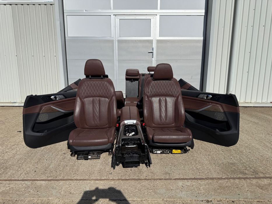 Interior Individual Bmw X7 G07 masaj racire incalzire cu monitoare