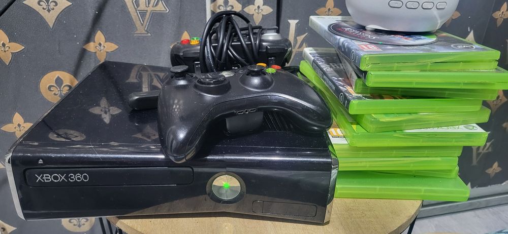 Se vinde xbox 360